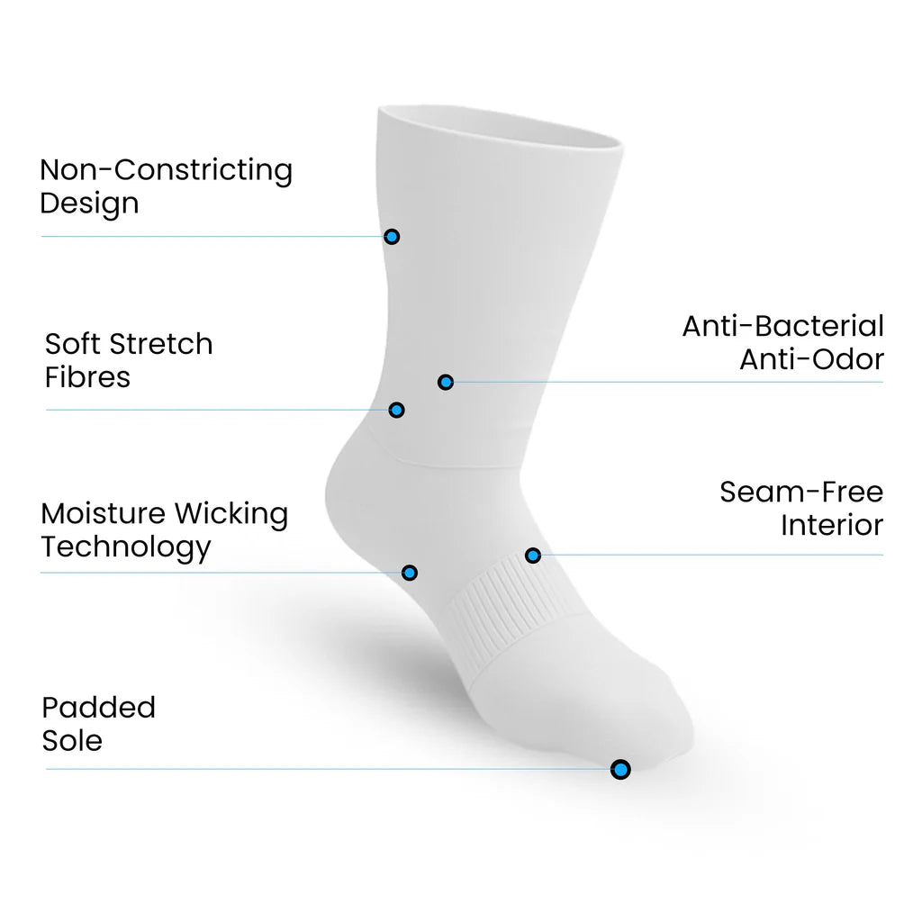 Padded Easy-Stretch Crew Socks – White