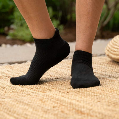FlexRelief™ Ankle Compression Socks – Black